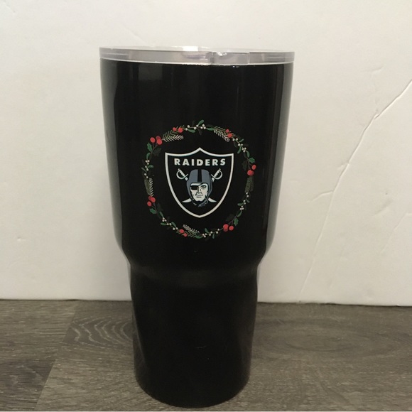 Great American Las Vegas Raiders Christmas Travel Tumbler NFL 30oz Hot Cold - Picture 2 of 7